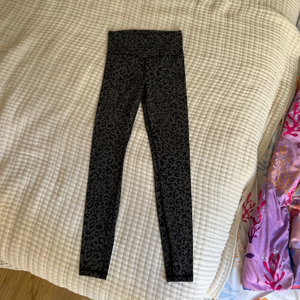 Women’s Athleta Elation Ultra High Rise Tight size Small